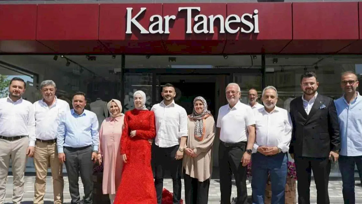 Kayseri Talas'ta Karbeyaz Gelinlik Evi'ne tam not
