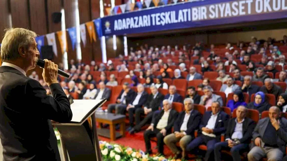 Alemdar: Sakarya'da geleceğe taşıyacak adımları birlikte atıyoruz
