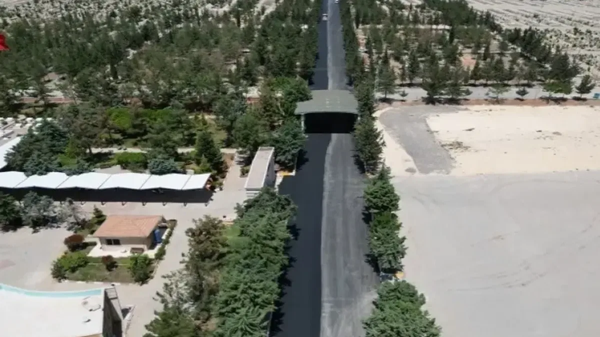 Yeni Asri Aile Mezarlığı’nda ulaşım konforu artırıldı