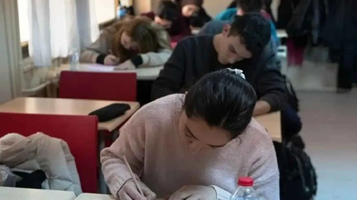Gençlerin üniversite yolculuğunda Denizli Büyükşehir desteği