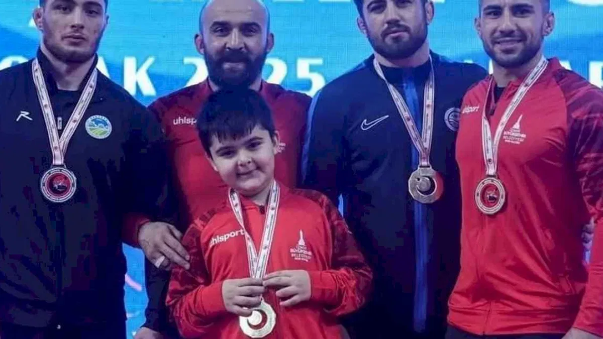Ankara’dan Sakarya'ya gümüş madalyayla döndü
