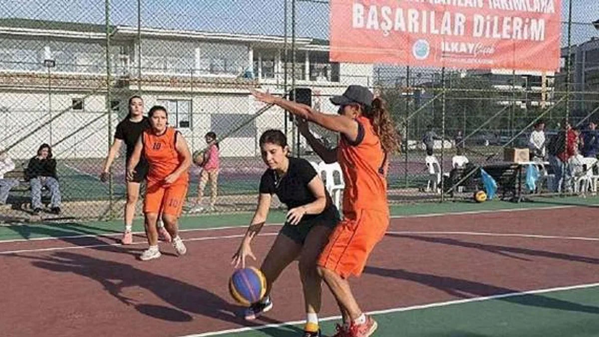 Basketbol Menderes'te Güzel