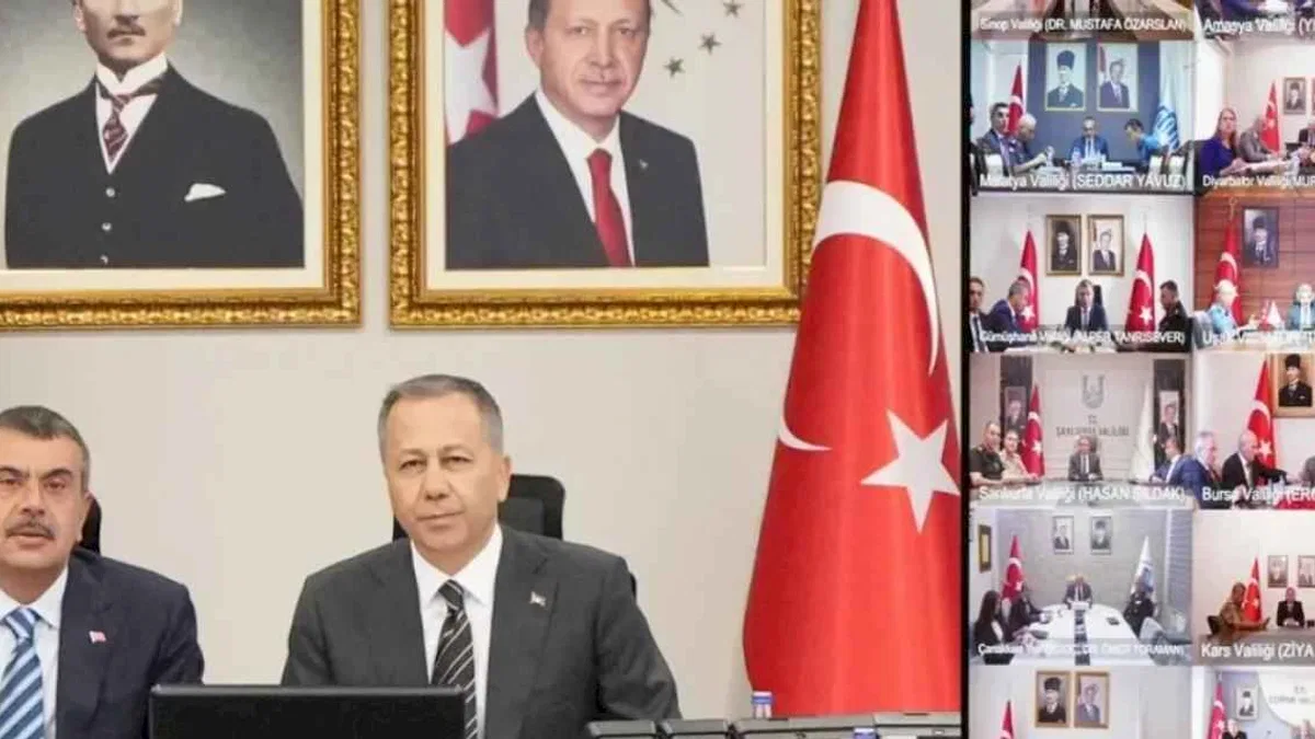 Bakan Tekin ve Yerlikaya 81 il valisi ile buluştu