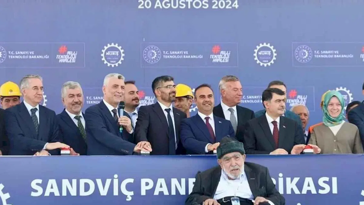 Bakan Bolat: Yıllık 5 milyon metrekare üretim kapasitesi olacak