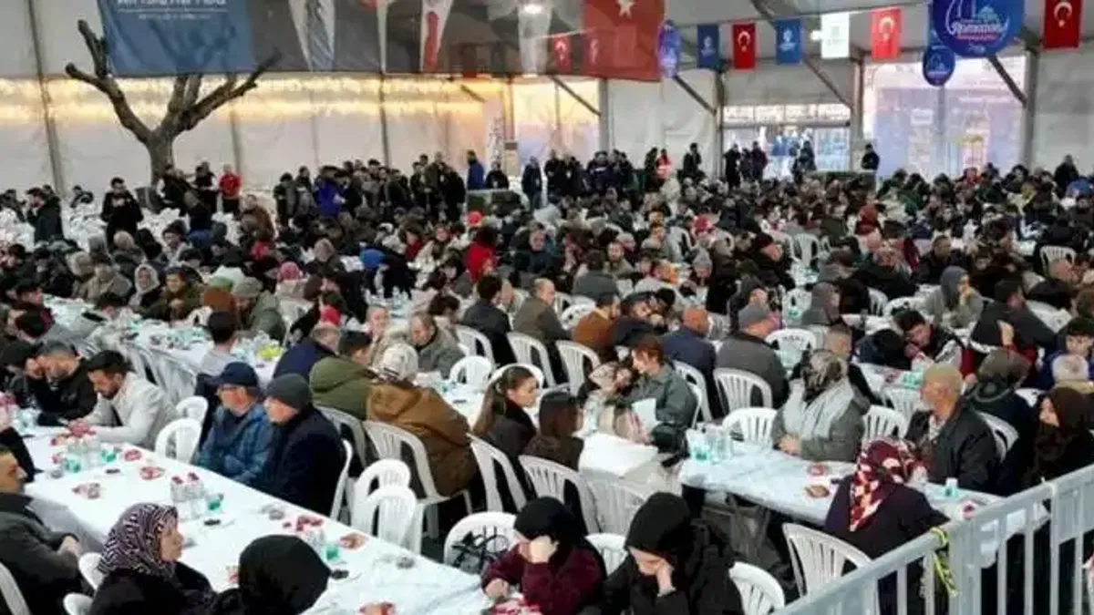 Kocaeli Gebze’de ilk İftar binlerce vatandaşla paylaşıldı