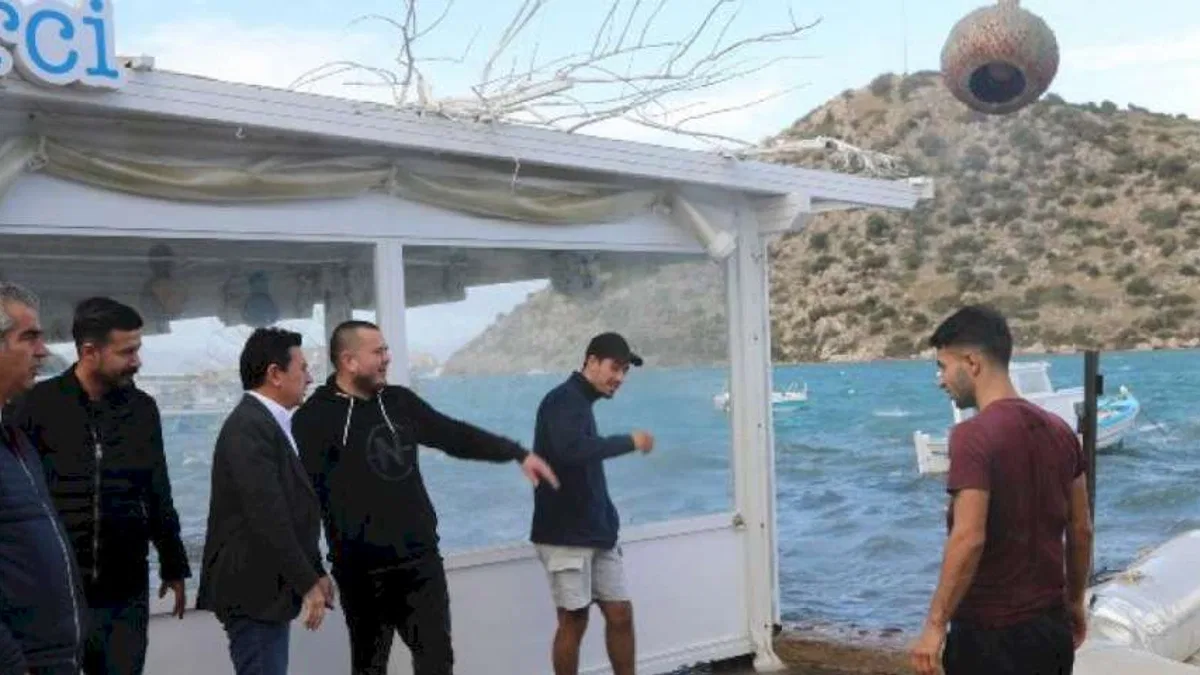 Bodrum'da Başkan Aras'tan fırtınadan etkilenen esnafa ziyaret