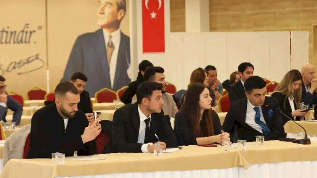 Muğla Gençlik Meclisi ilk toplantısını yaptı