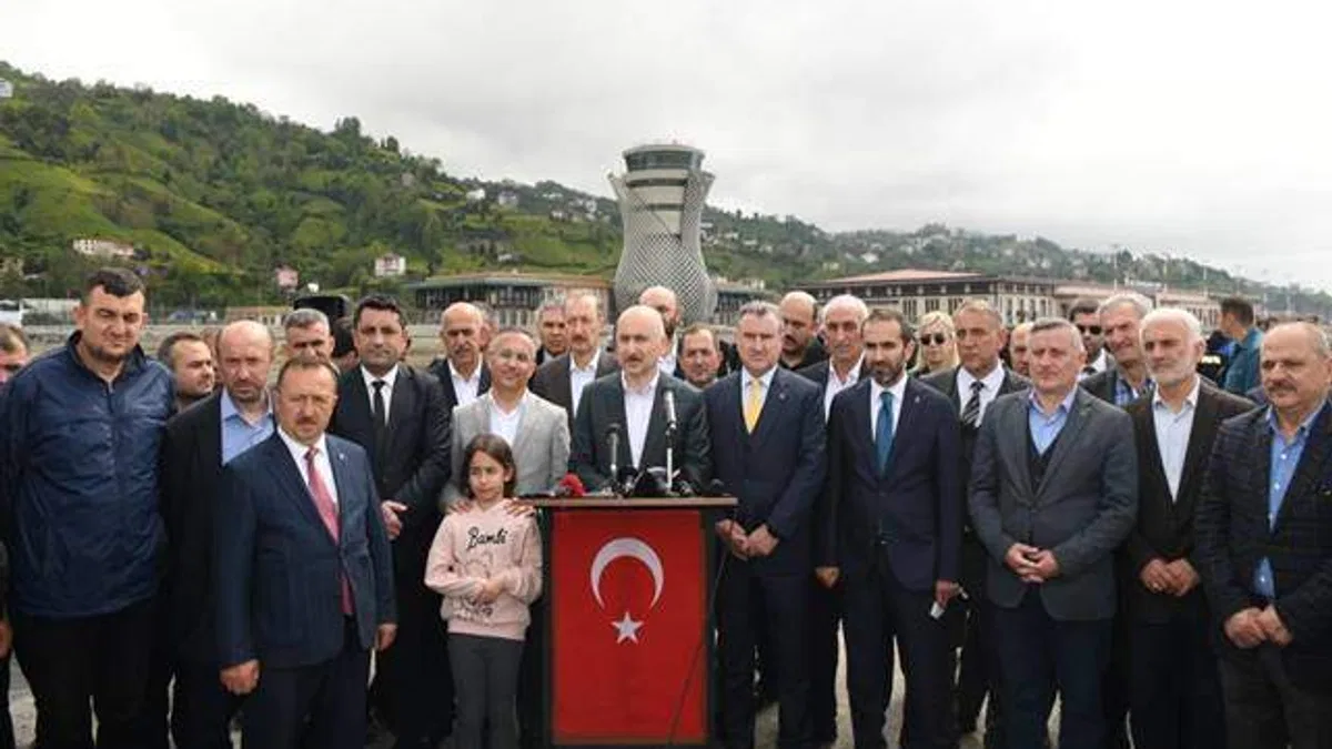 Rize-Artvin havalimanı yılda 3 milyon yolcuya hizmet verecek