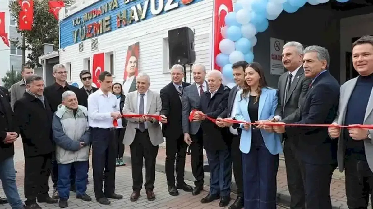 Bursa Mudanya Kapalı Yüzme Havuzu açıldı