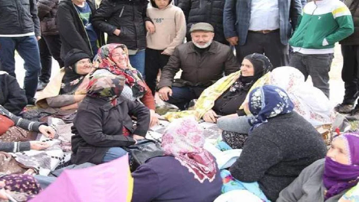 Ahmet Çolakbayrakdar 'Şükür Sofrası'nda