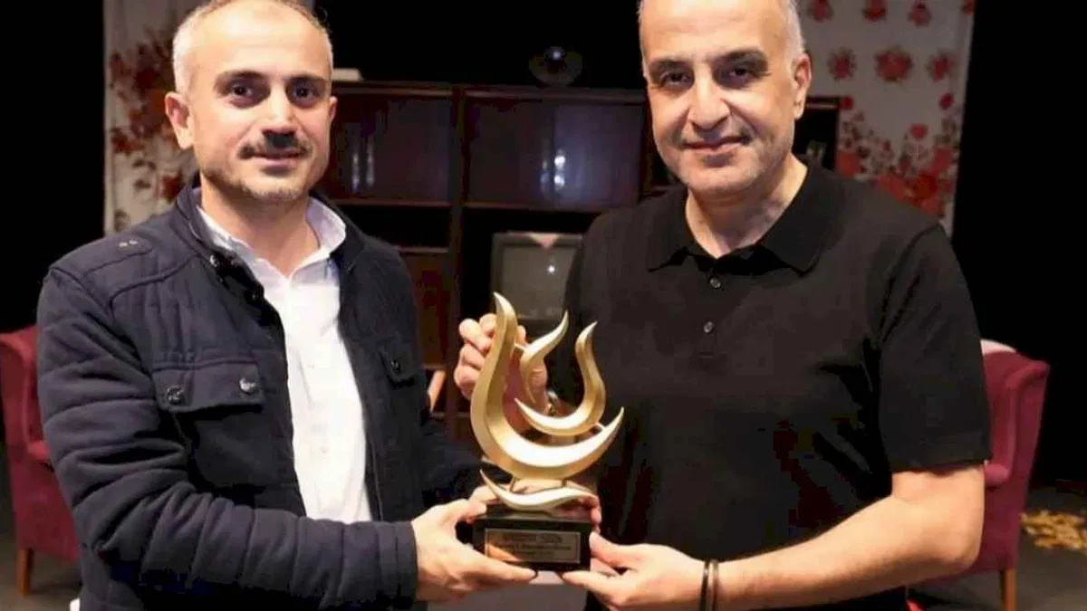 Bekir Develi Çayırovalı okurlarla buluştu