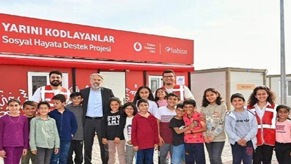 "Yarını Kodlayanlar", Depremzede Çocukları Teknolojinin Gücüyle Hayata Bağlayacak