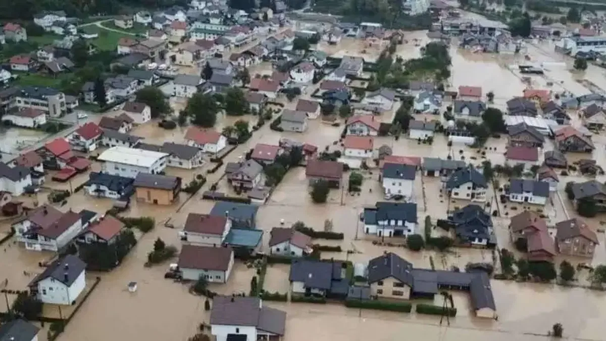 Bosna Hersek'te sel! Türkiye afet bölgesinde...