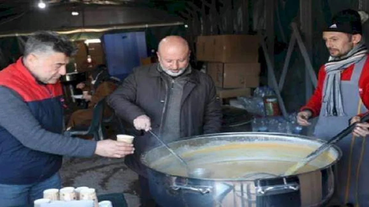 Kayseri Kocasinan depremzedelerin yanında