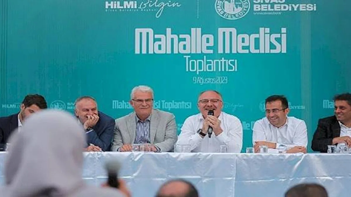 Sivas Belediyesi tarafından gerçekleştirilen Mahalle Meclisi buluşmalarının bu haftaki adresi Mevlana Mahallesi oldu