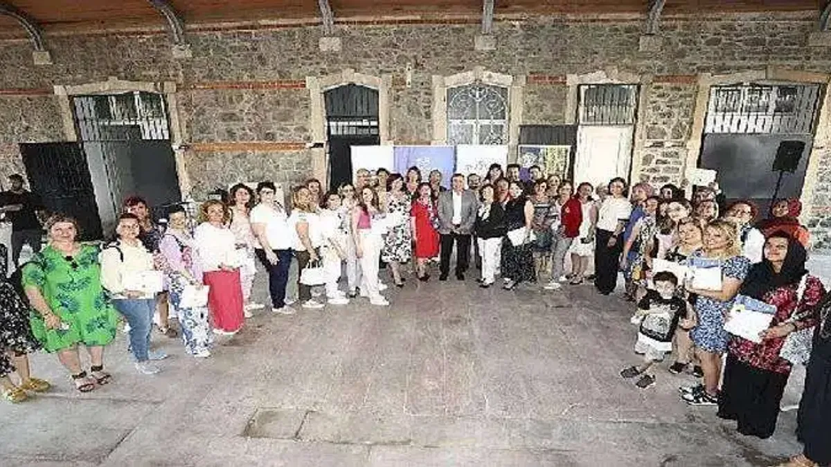 "Kız Kardeşler El Ele" projesinin Konaklı mezunları istihdama katılıyor
