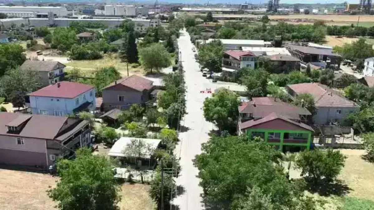 Kartepe Uzunbey’de Reform Caddesi yenileniyor