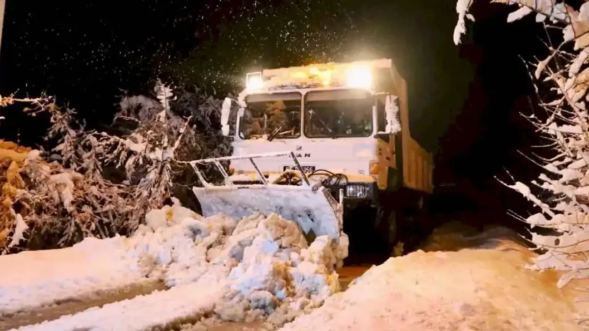 Sakarya Büyükşehir kar mesaisinde