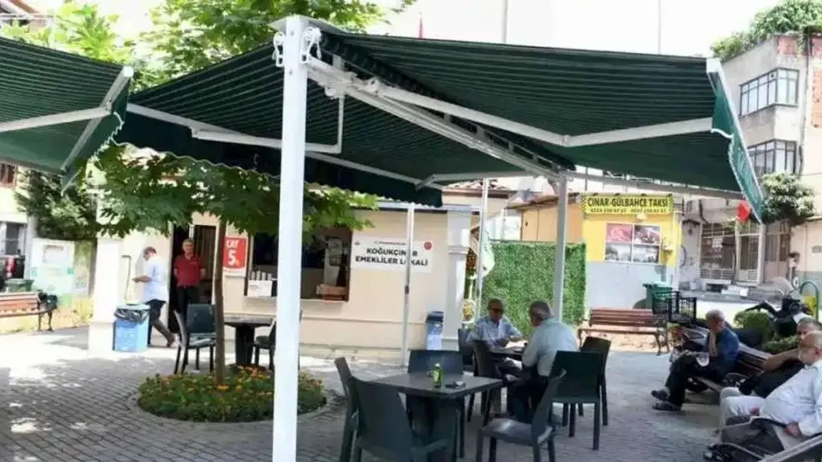 Bursa Osmangazi'de 'Emekliler Lokali' sosyal hayatı canlandırdı
