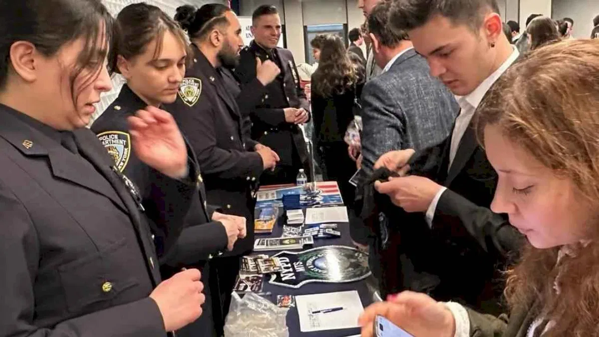 New York'ta Türk öğrencilerden kariyer fuarı