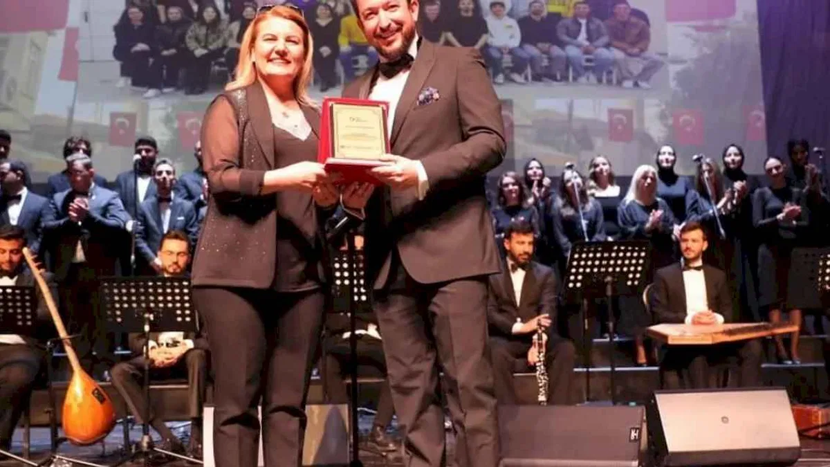 Kocaeli İzmit’te halk müziği coşkusu yaşandı