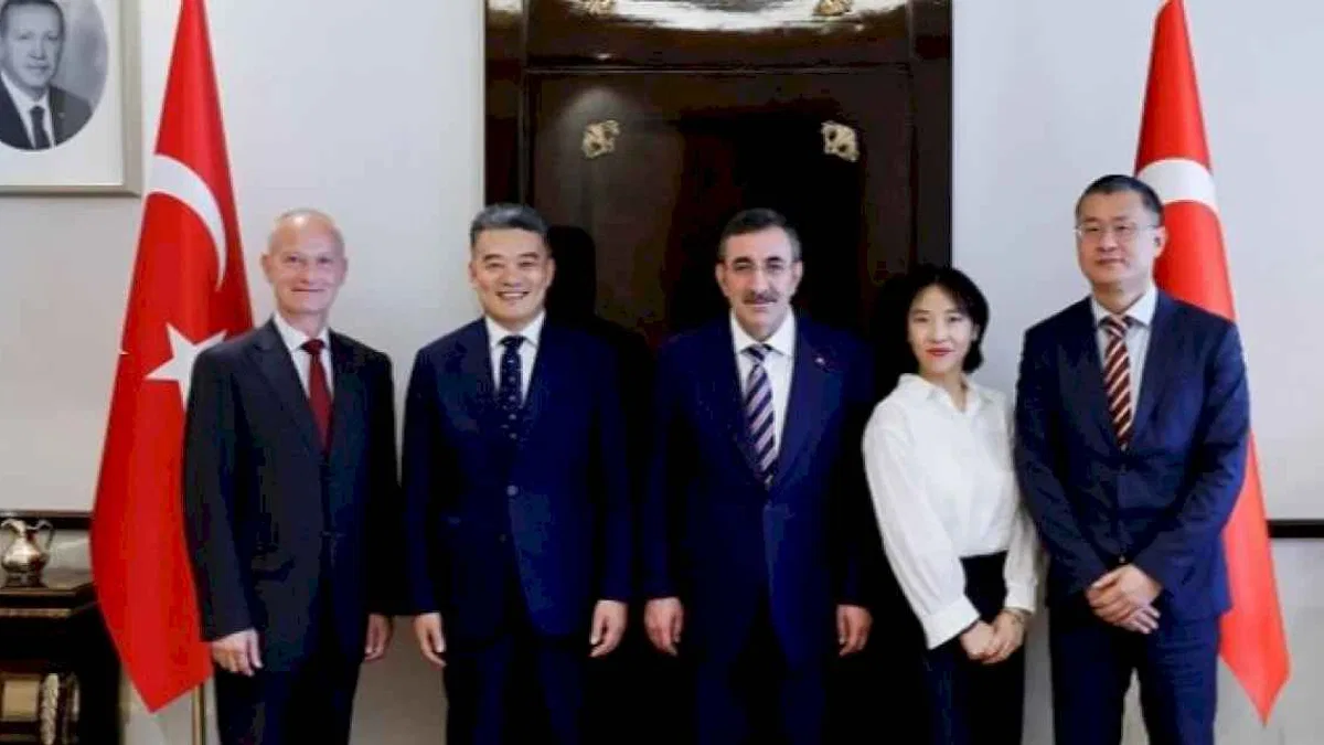 Cumhurbaşkanı Yardımcısı Yılmaz'a teknolojik ziyaret