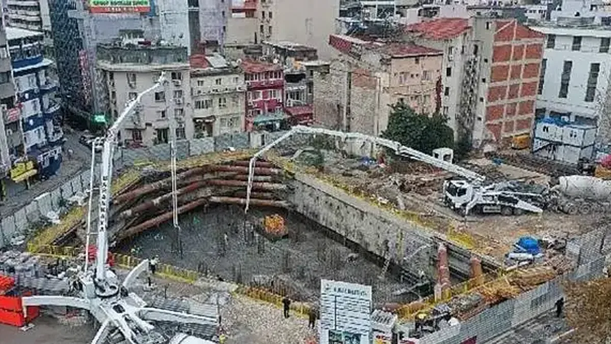 Konak'ın yeni hizmet binasında temel betonu atıldı
