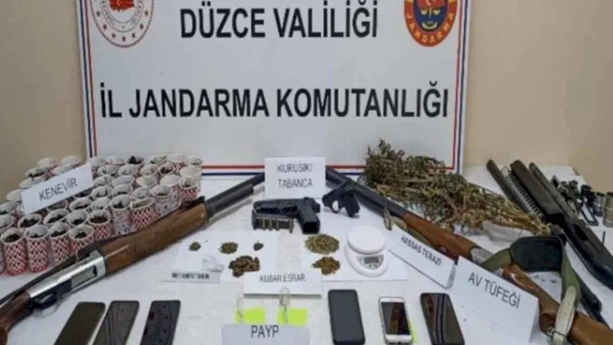 Düzce Jandarması'ndan uyuşturucuya 18 gözaltı