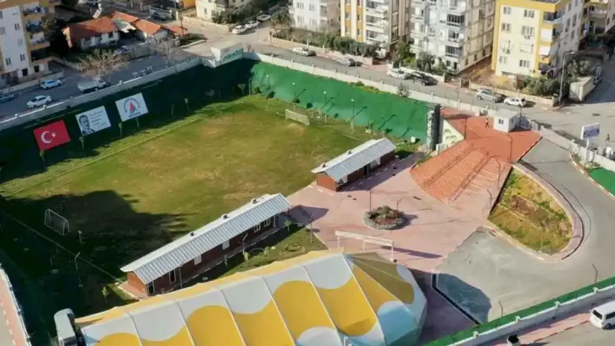 Deniz Baykal’ın adı Antalya'da yaşayacak