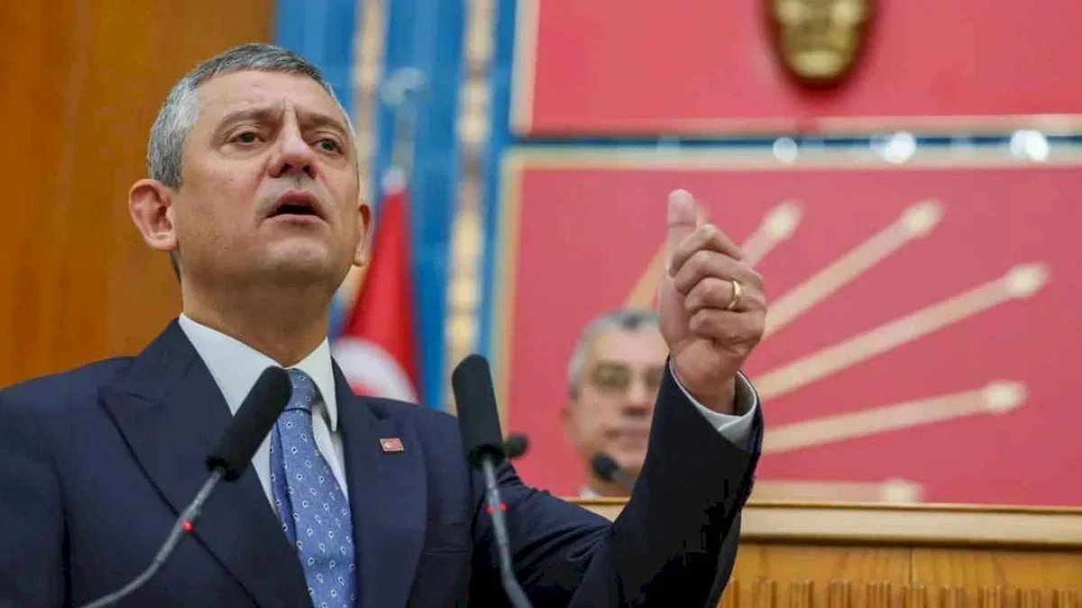 CHP lideri Özel’den komisyon eleştirisi