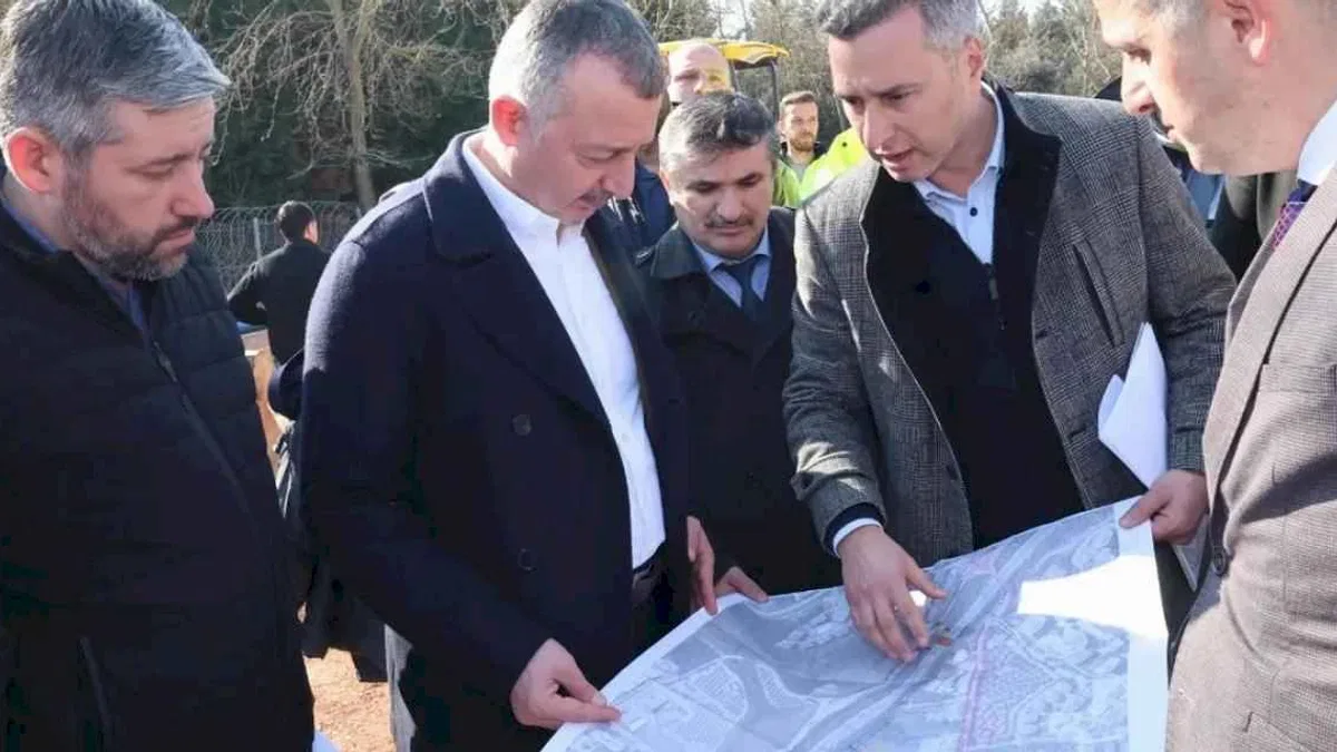 Kocaeli İzmit bir uçtan, diğer uca demir ağla bağlanıyor!
