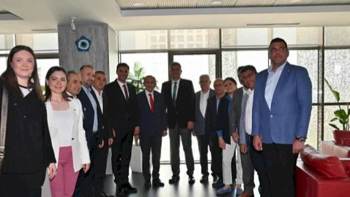Başkan Zeyrek, MTSO Yönetimini ağırladı