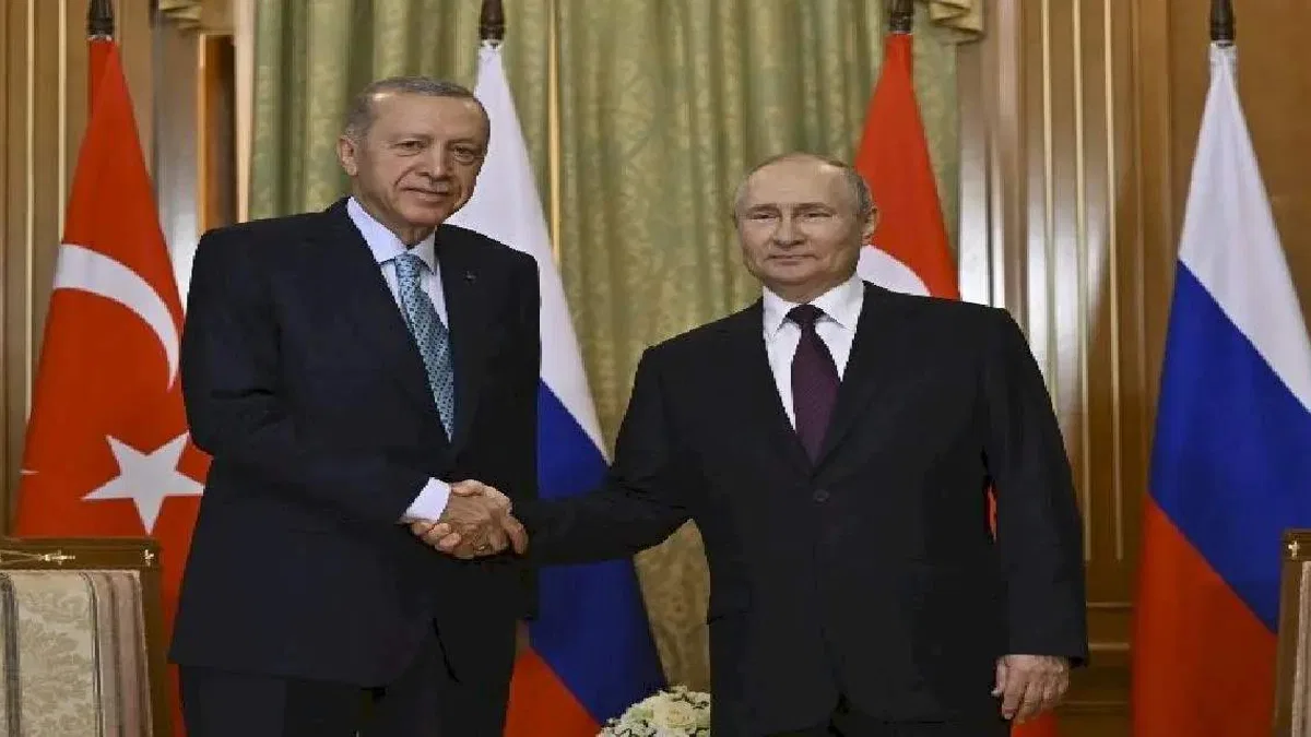 Soçi'de ikili görüşme başladı
