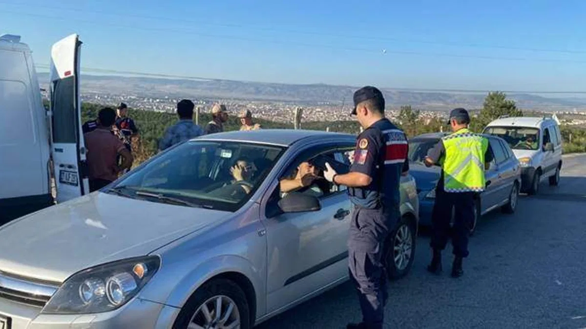 Eskişehir'de jandarma ekiplerince yol denetimleri yapıldı