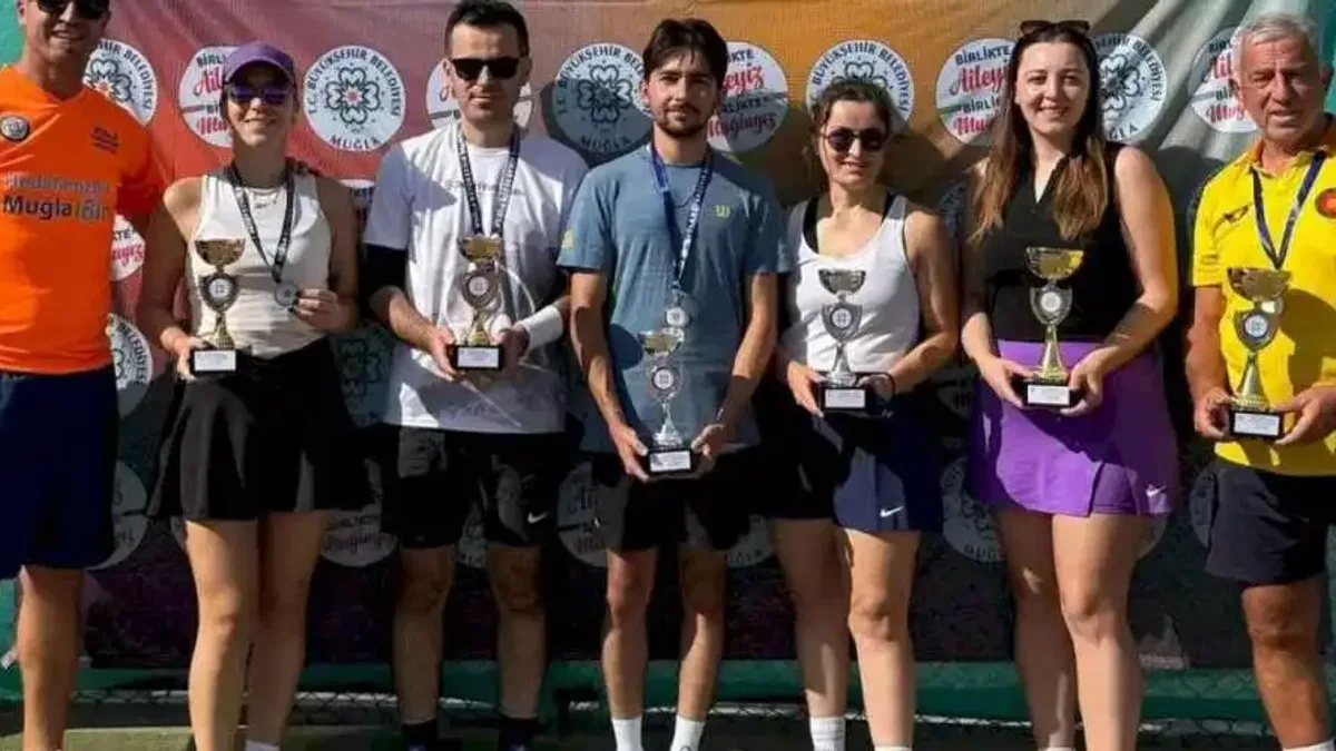 Geleneksel Karma Tenis Turnuvası Dalaman'da yapıldı