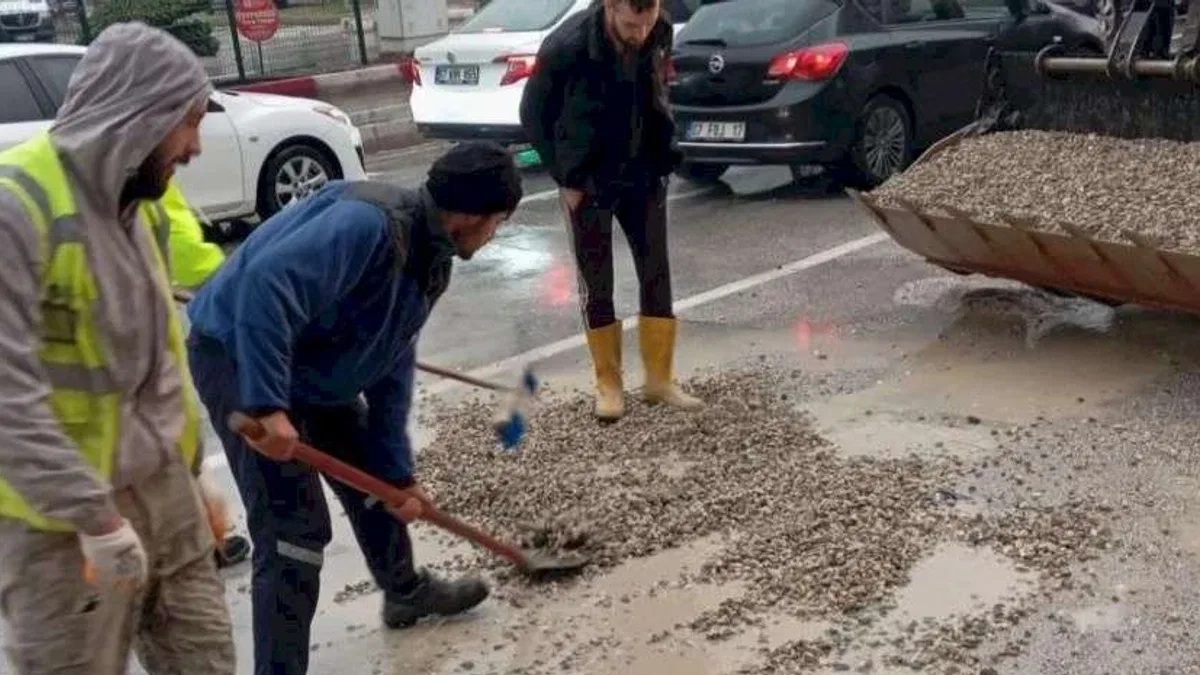 Antalya’da yağış sonrası anında müdahale