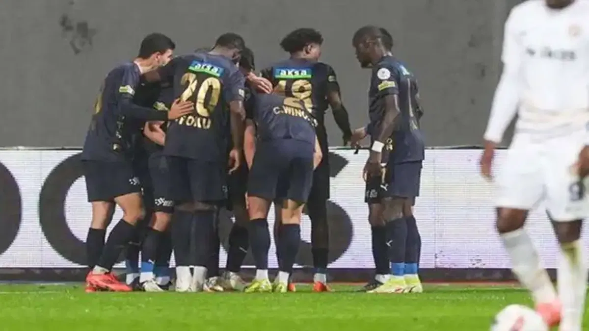 Kasımpaşa 2-0 ikas Eyüpspor (Maç Sonucu) Kasımpaşa evinde 3 puanı rahat aldı!