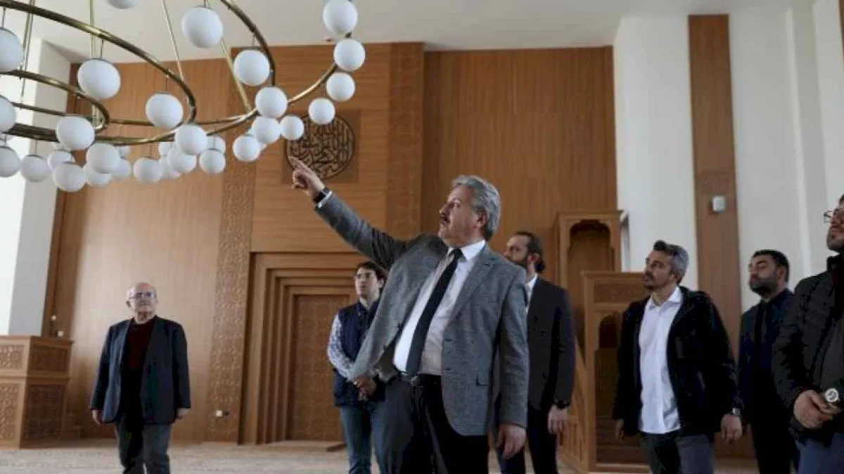 Başkan Palancıoğlu yapımı devam eden Adem Tanç Camii'yi inceledi