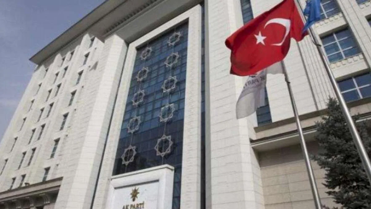 AK Parti adaylarını açıklıyor