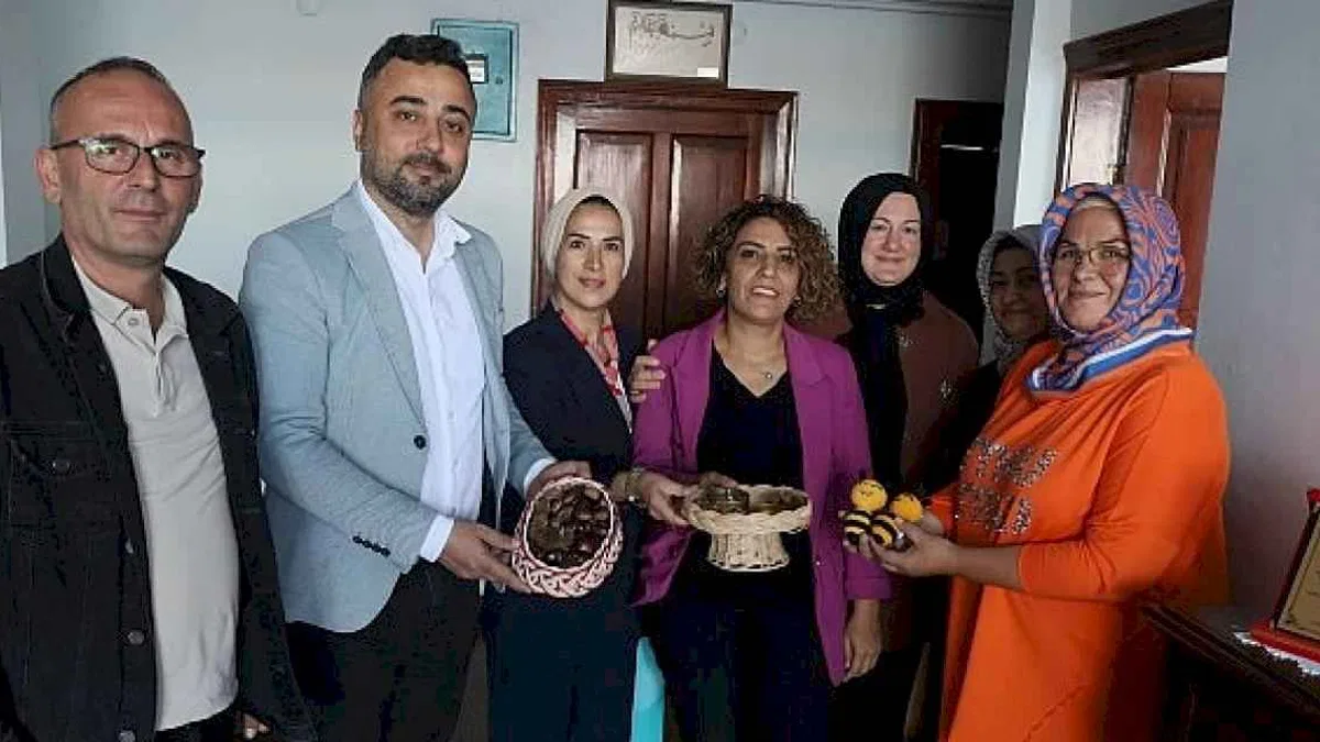 Büyükşehir'den kadın çiftçilere tam destek