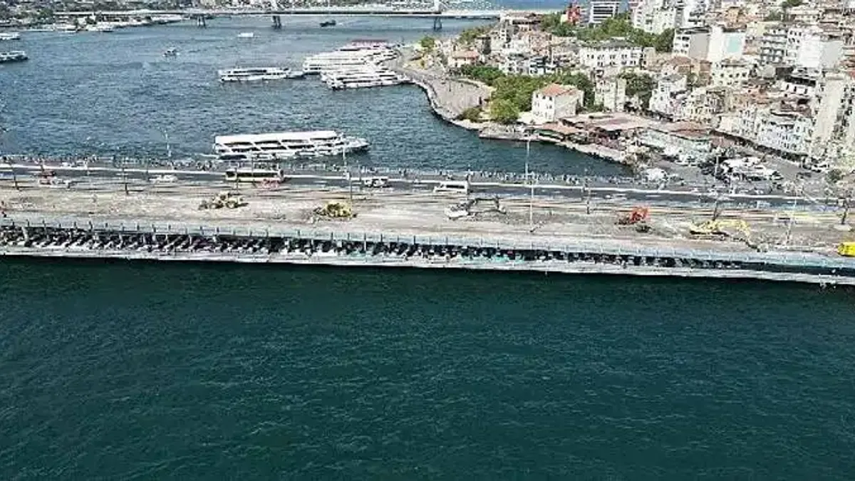 Galata Köprüsü'nde 1. Etap çalışmaları tamamlandı