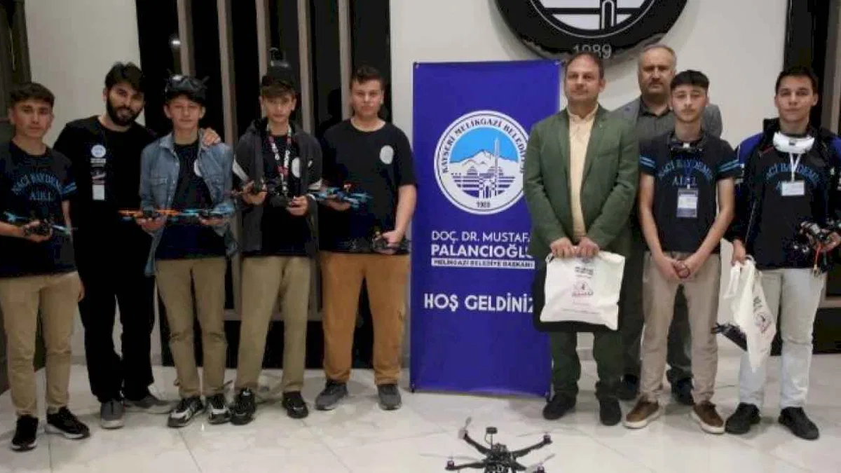 Teknofest’e yakışır projeler Melikgazi Belediyesi’nde jüri karşısına çıktı