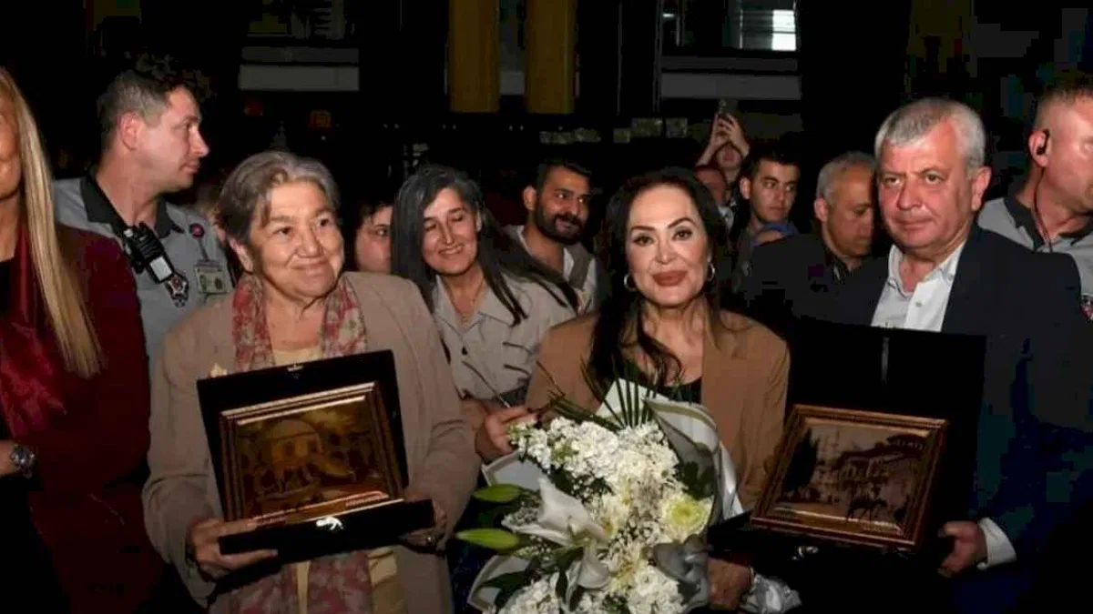 Türkan Şoray'a Osmangazi’de sevgi seli