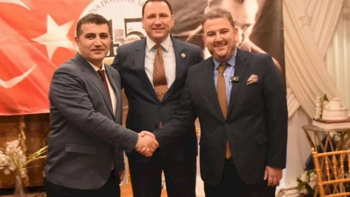 Manisa Dostlar Meclisi’nde demokrasi rüzgarı esti