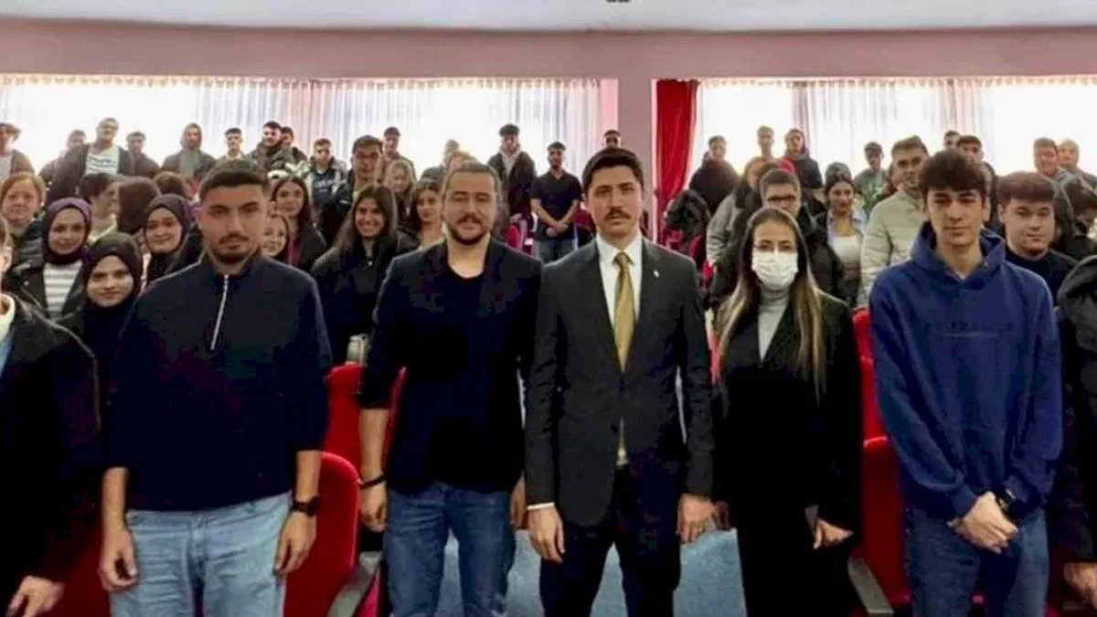 Pazaryeri Kaymakamı'ndan  üniversite öğrencilerine seminer