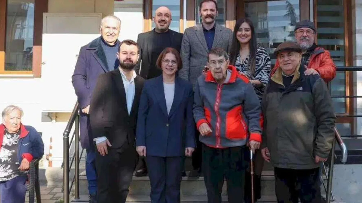 İstanbul'da usta sanatçı Zihni Göktay’a vefa ziyareti