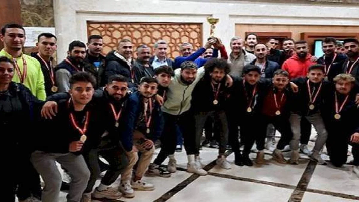 Kemer İdmanyurdu Spor şampiyon olarak Süper Amatöre yükseldi