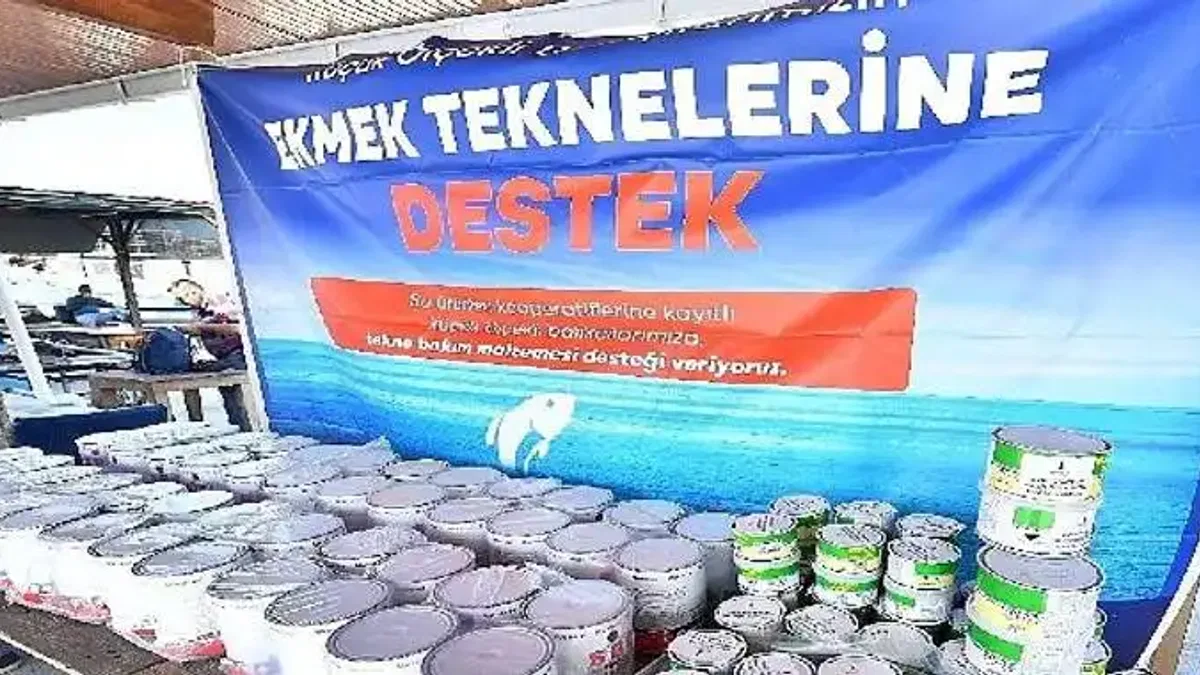 Av sezonu öncesi İzmirli balıkçılara büyük destek