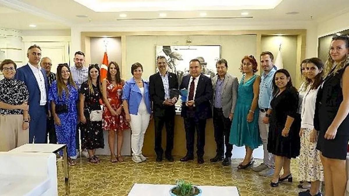 Antalya Büyükşehir Belediyesi 18'inci çevre ödülünü aldı