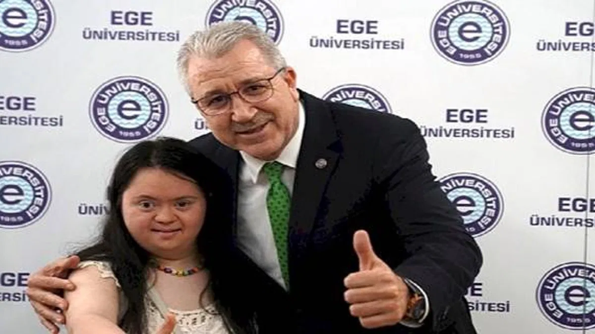 Rektör Prof. Dr. Budak, "Mezunlarımızın başarıları bizleri gururlandırıyor"